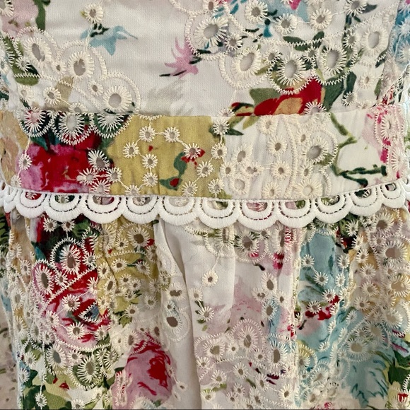Indikah by Angel Biba Floral Eyelet Apron Mini Dress Size Small - Picture 8 of 11